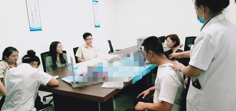 寻医问诊在身边 健康生活伴我行(图1) 寻医问诊在身边 健康生活伴我行(图1)